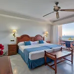 Ξενοδοχείο Playa 4*